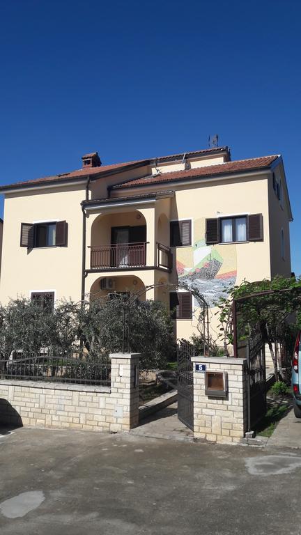 Apartments Mirela Poreč Zewnętrze zdjęcie
